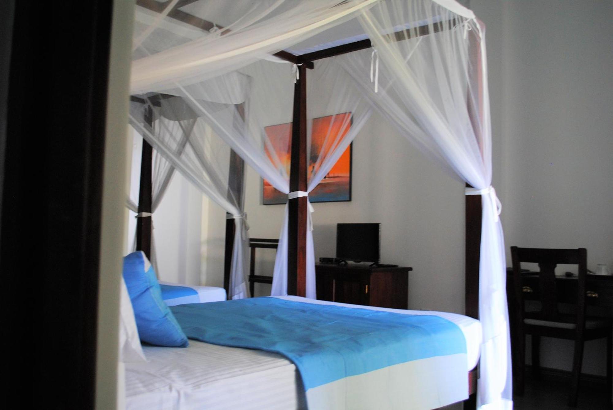 Boutique Villa Shanthi Hikkaduwa Habitación foto